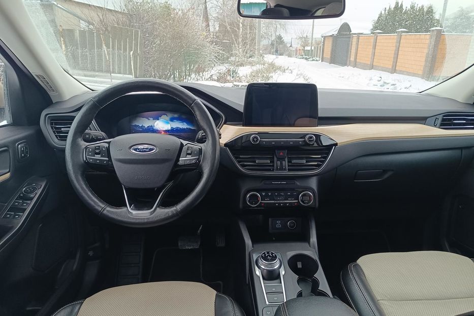 Продам Ford Escape 2.5 Hybrid CVT (200 к.с) 2021 года в Запорожье