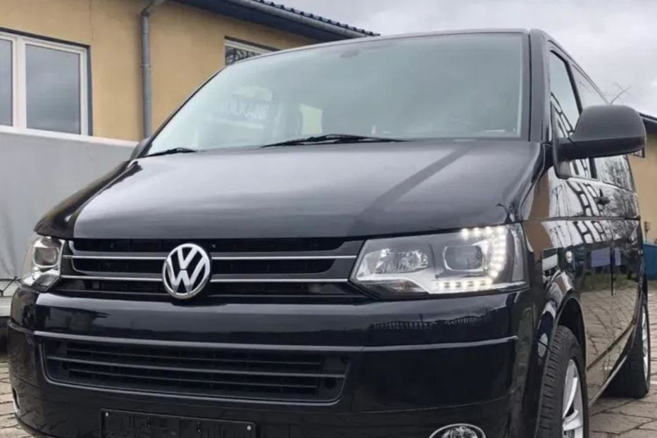 Продам Volkswagen T5 (Transporter) пасс. 2009 года в Черкассах