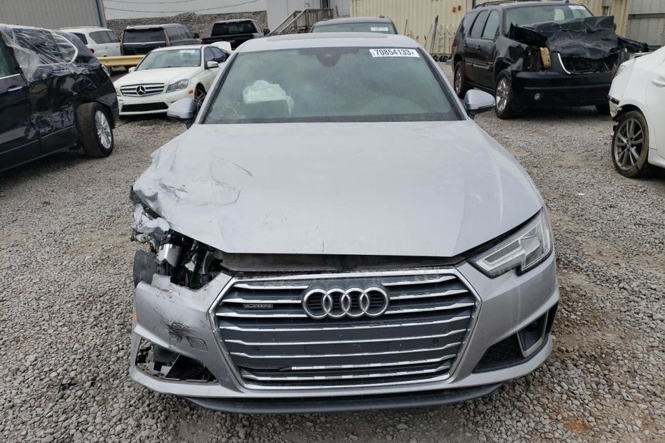 Продам Audi A4 2019 года в Луцке