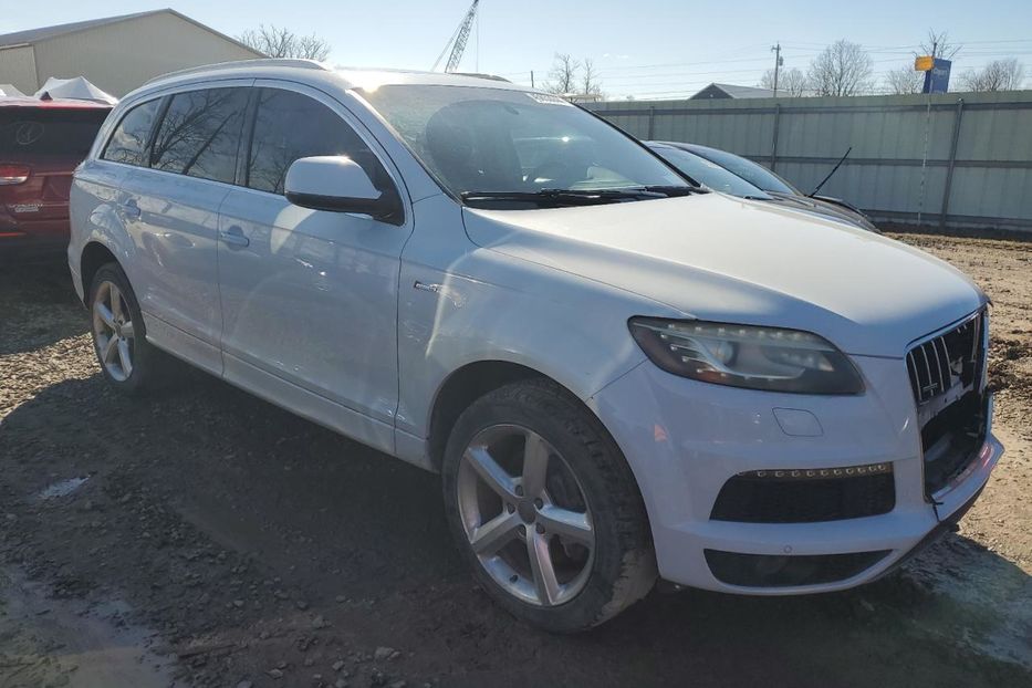 Продам Audi Q7 2014 года в Луцке