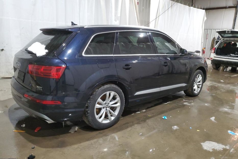 Продам Audi Q7 2017 года в Луцке