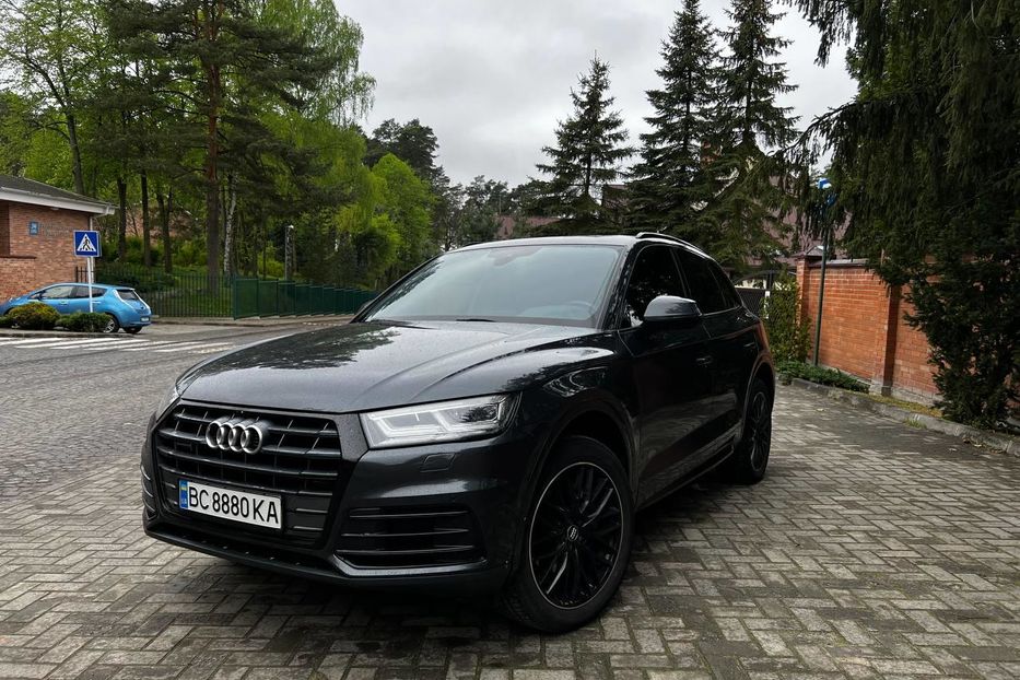 Продам Audi Q5 Premium Plus 2018 года в Львове