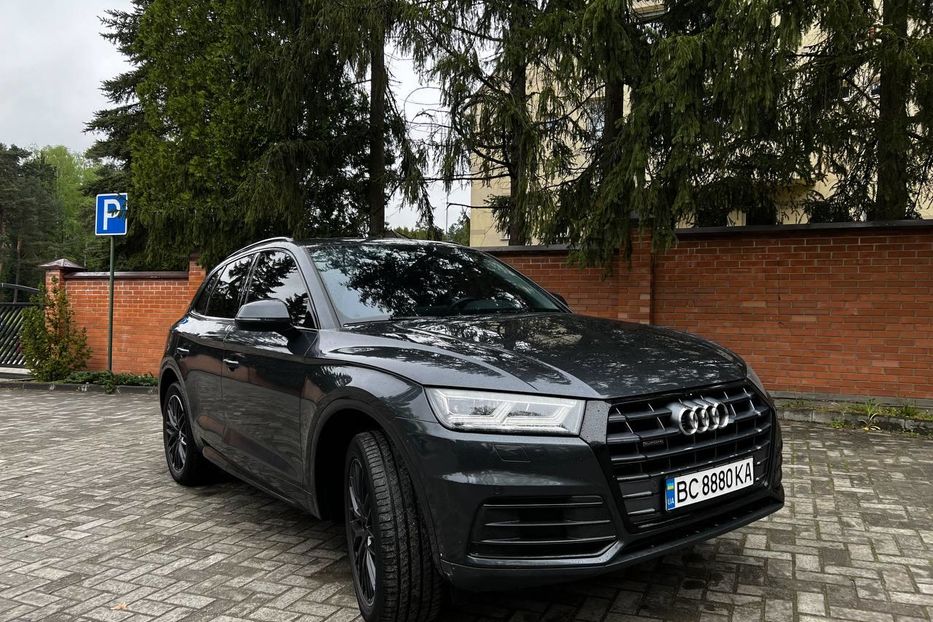 Продам Audi Q5 Premium Plus 2018 года в Львове