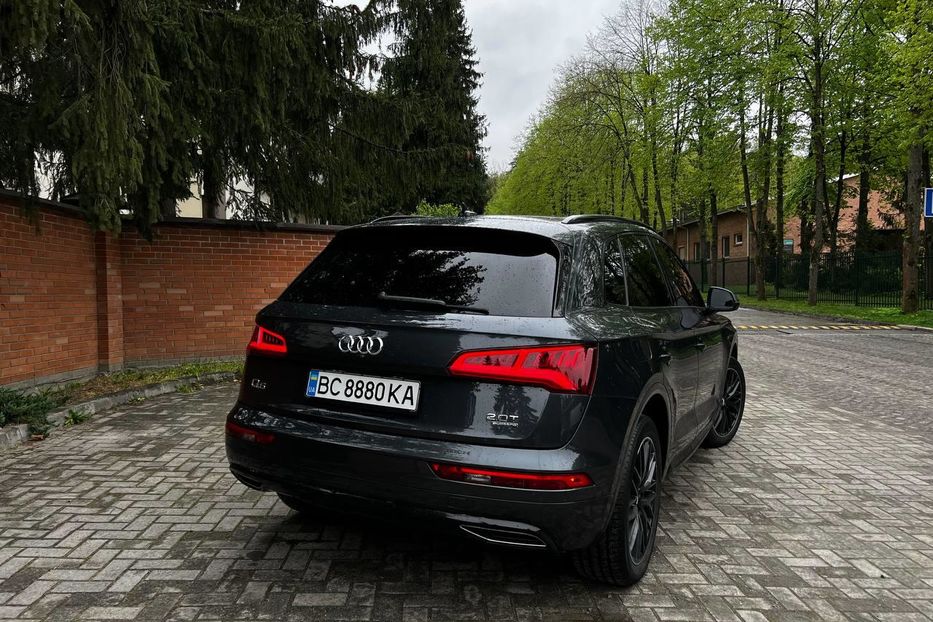 Продам Audi Q5 Premium Plus 2018 года в Львове