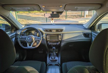 Продам Nissan Rogue SV Premium  2018 года в Одессе
