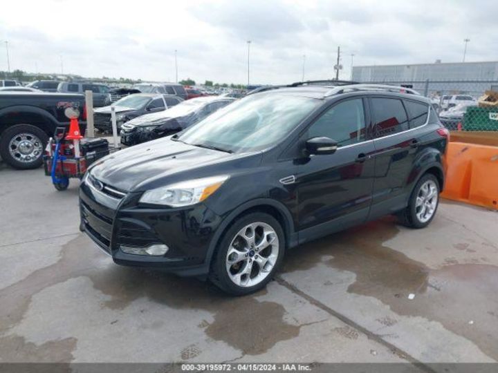 Продам Ford Escape Titanium 2015 года в Киеве