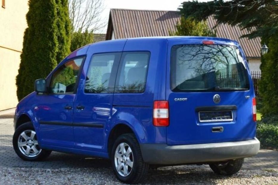 Продам Volkswagen Caddy пасс. 2006 года в Киеве