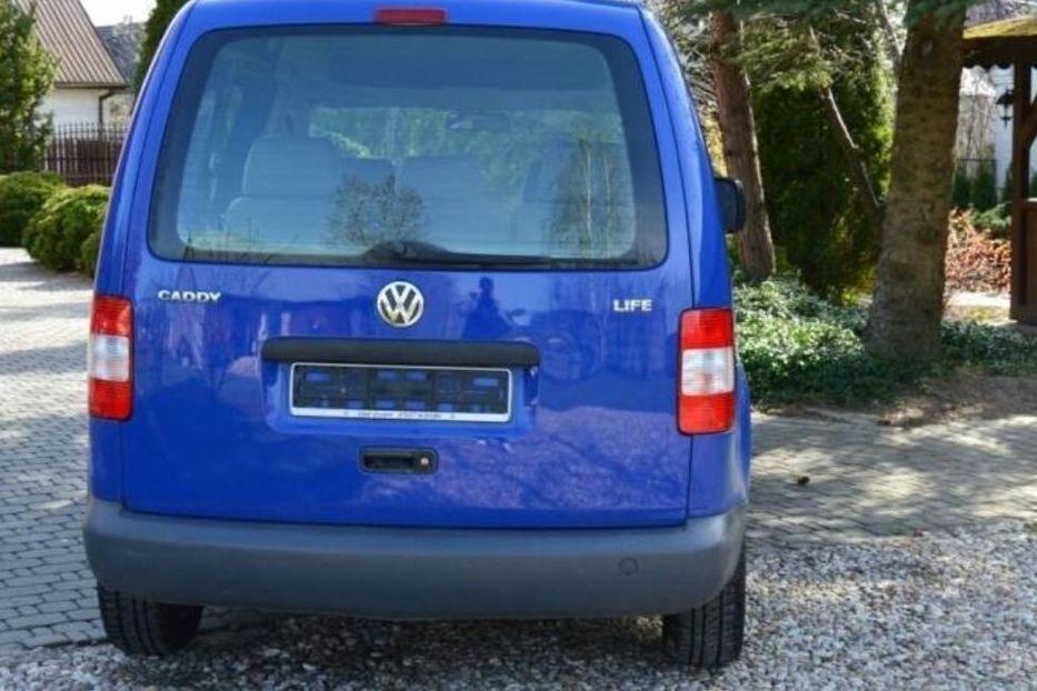 Продам Volkswagen Caddy пасс. 2006 года в Киеве