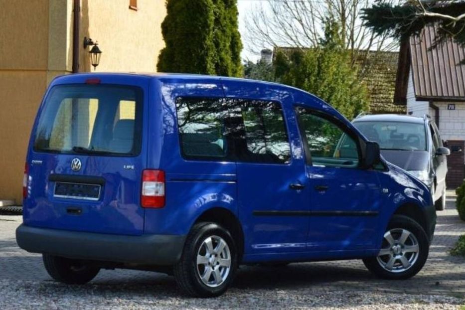 Продам Volkswagen Caddy пасс. 2006 года в Киеве