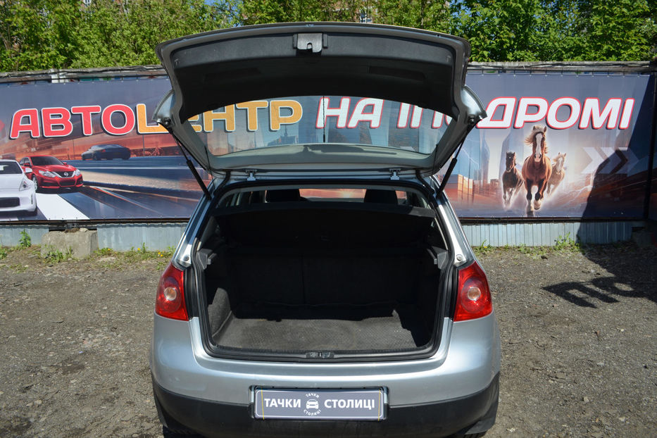 Продам Volkswagen Golf V 2008 года в Киеве