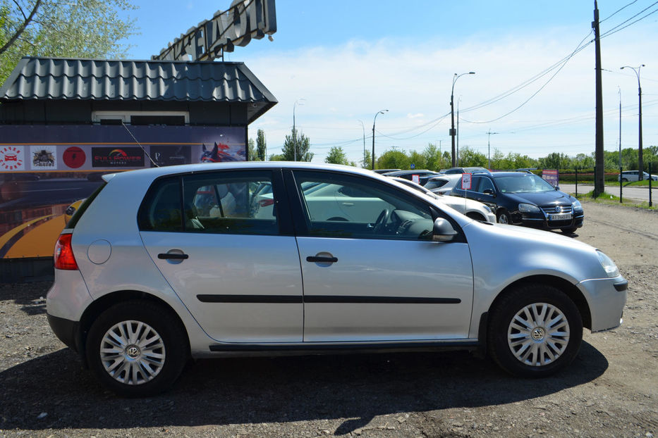 Продам Volkswagen Golf V 2008 года в Киеве