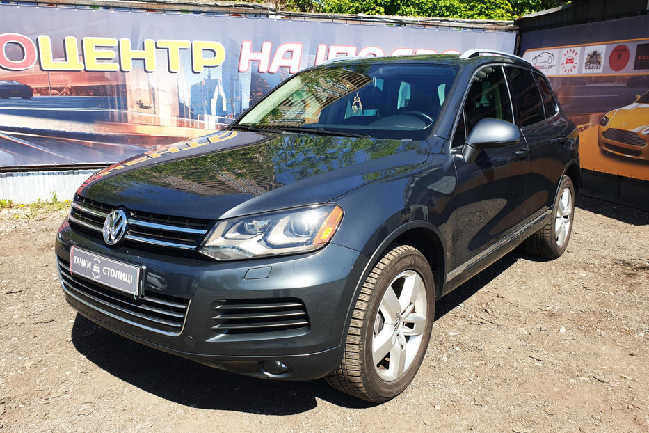 Продам Volkswagen Touareg 2012 года в Киеве