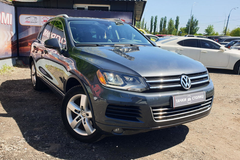 Продам Volkswagen Touareg 2012 года в Киеве