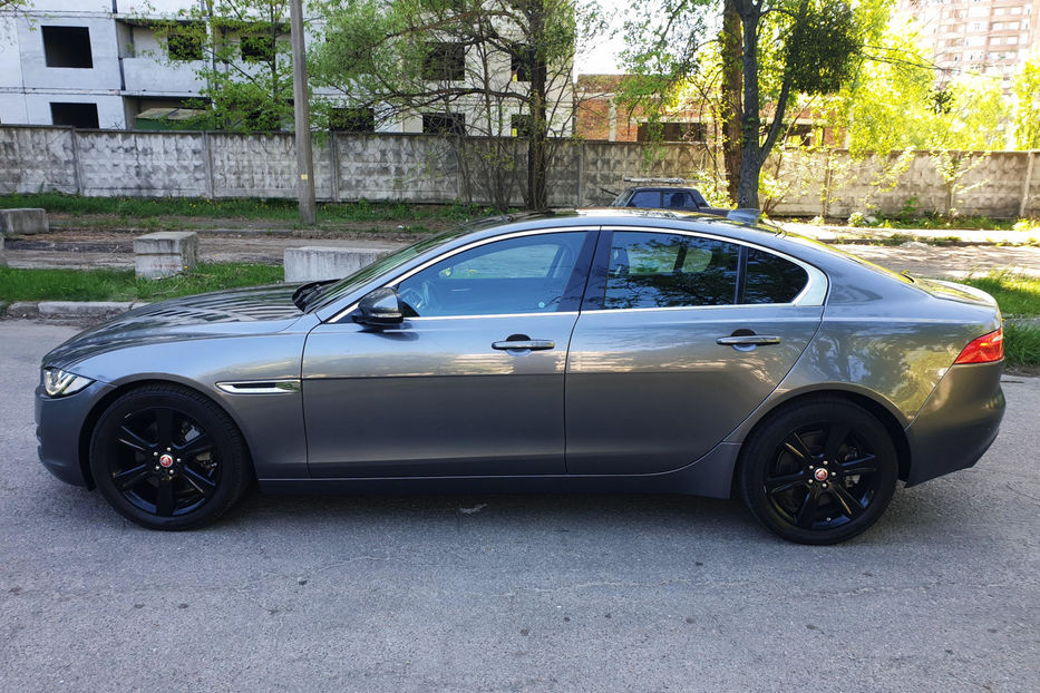 Продам Jaguar XE 2019 года в Киеве