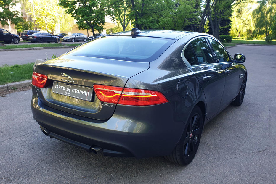 Продам Jaguar XE 2019 года в Киеве