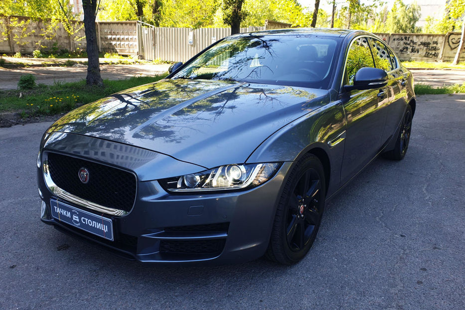 Продам Jaguar XE 2019 года в Киеве