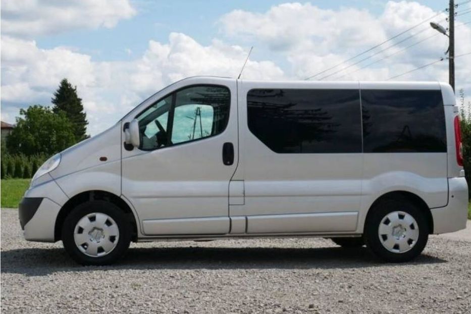 Продам Opel Vivaro пасс. 2013 года в Львове