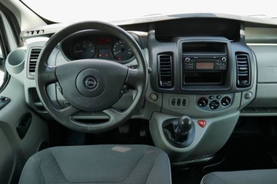 Продам Opel Vivaro пасс. 2013 года в Львове