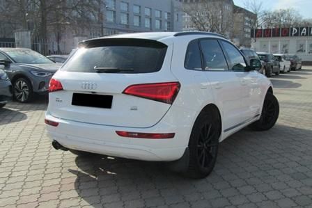 Продам Audi Q5 2.0 TDI S-tronic 177 к.с 2013 года в Одессе