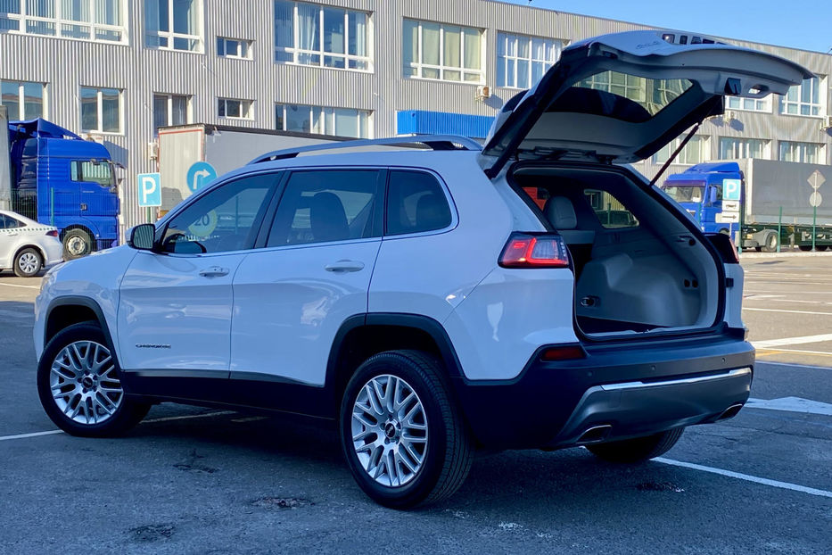 Продам Jeep Cherokee 2018 года в Киеве