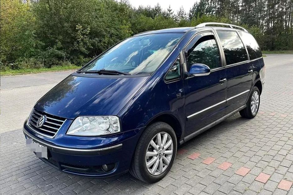 Продам Volkswagen Sharan 2004 года в Киеве