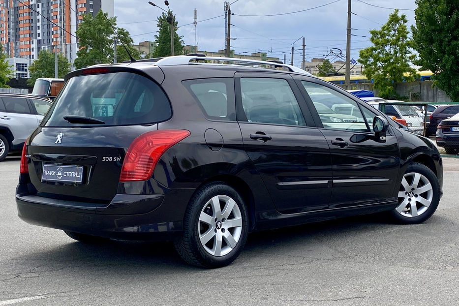 Продам Peugeot 308 2012 года в Киеве