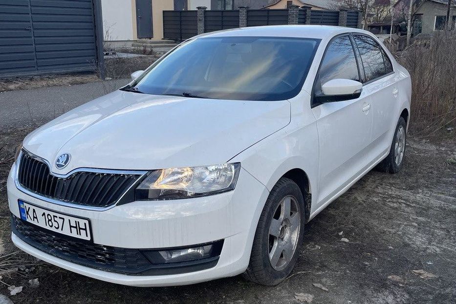 Продам Skoda Rapid 2018 года в Киеве