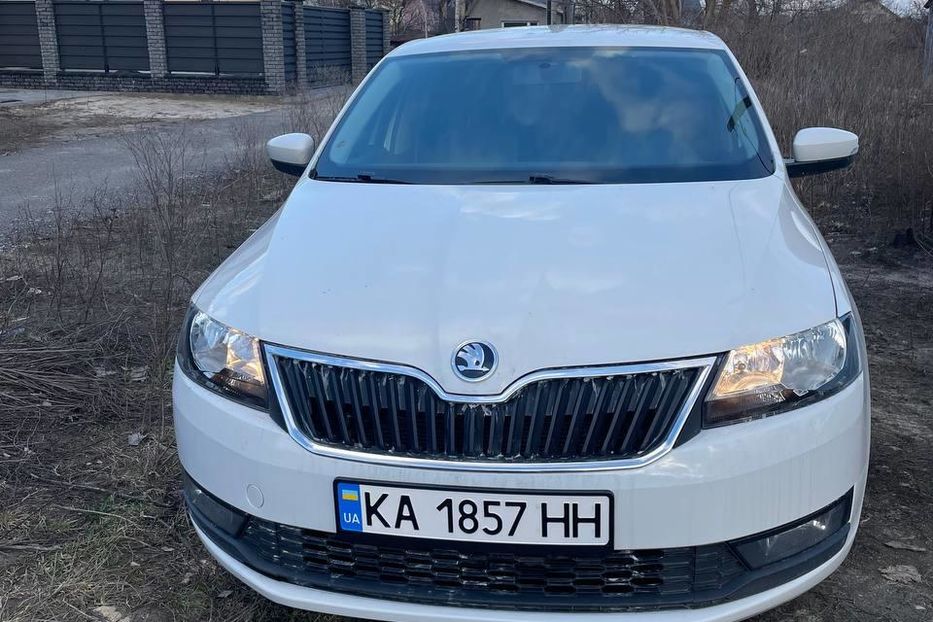 Продам Skoda Rapid 2018 года в Киеве