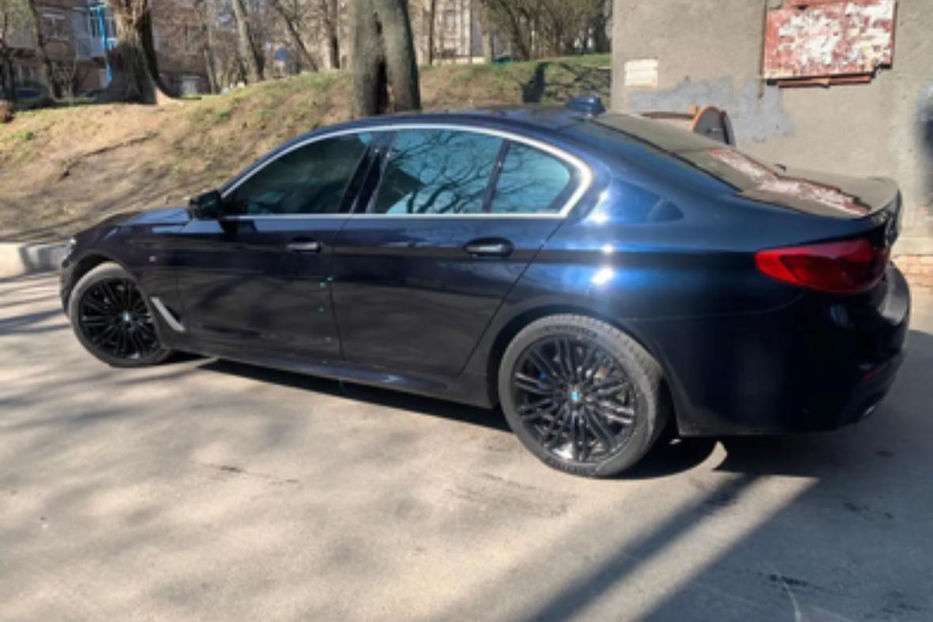 Продам BMW 540 G30 540i Steptronic M Packagе 2018 года в Киеве