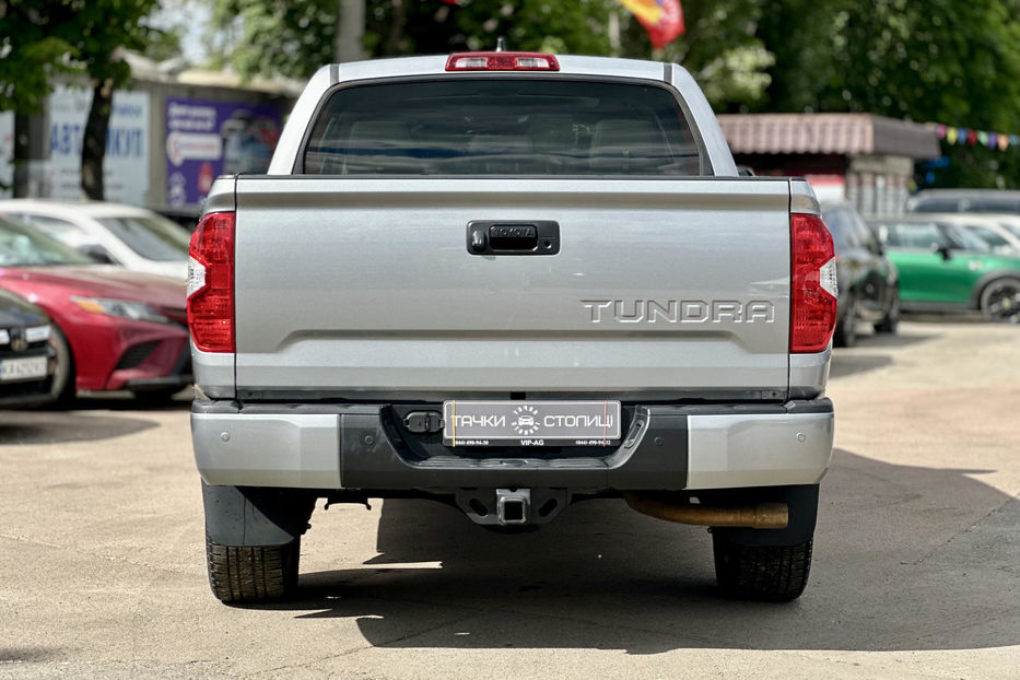 Продам Toyota Tundra 2021 года в Киеве