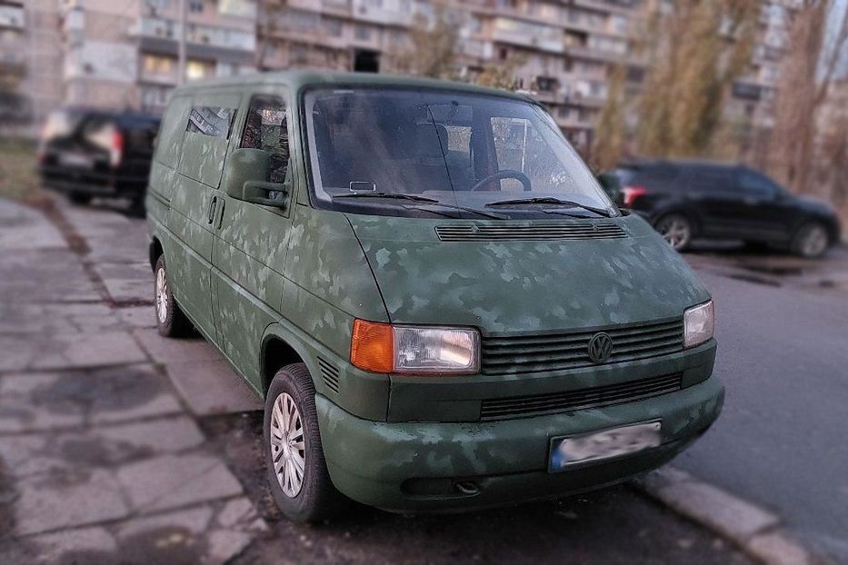 Продам Volkswagen T4 (Transporter) пасс. 2003 года в г. Днепровка, АР Крым