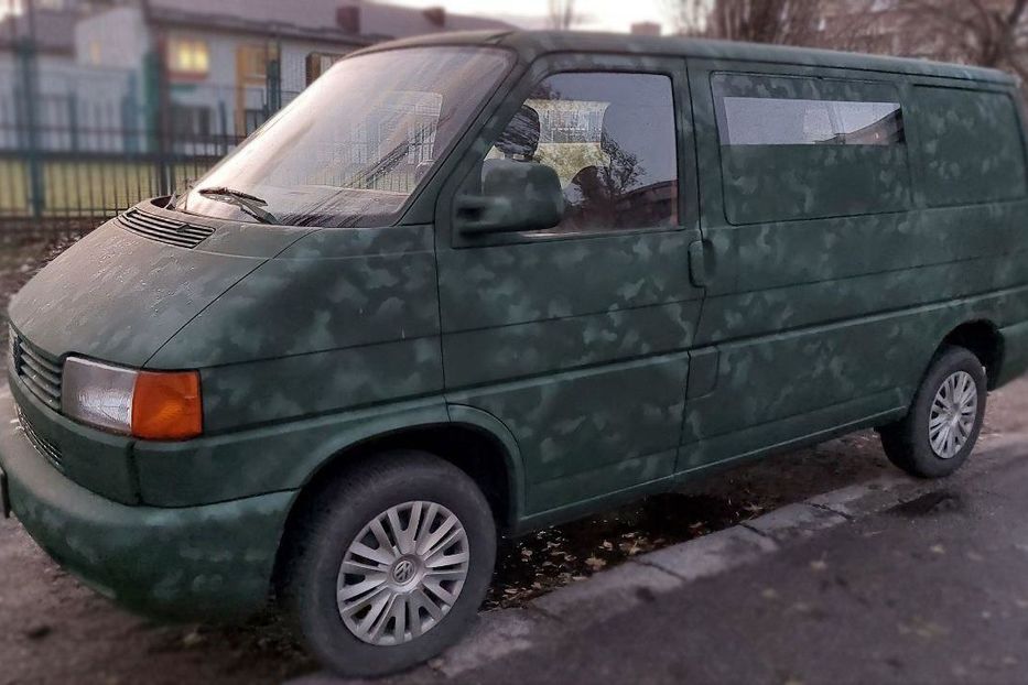 Продам Volkswagen T4 (Transporter) пасс. 2003 года в г. Днепровка, АР Крым