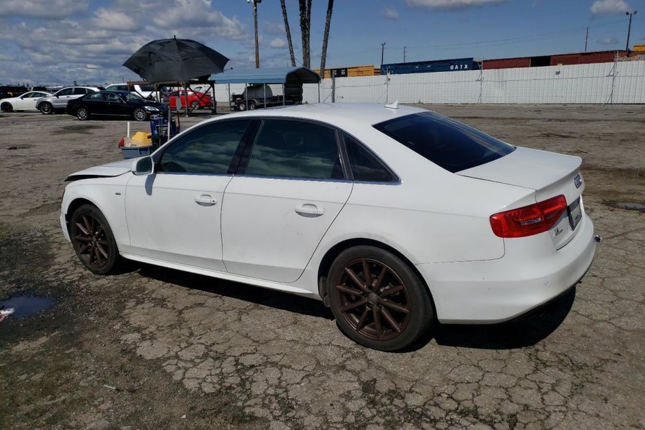 Продам Audi A4 2015 года в Луцке