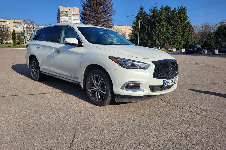 Продам Infiniti QX60 2016 года в Ровно