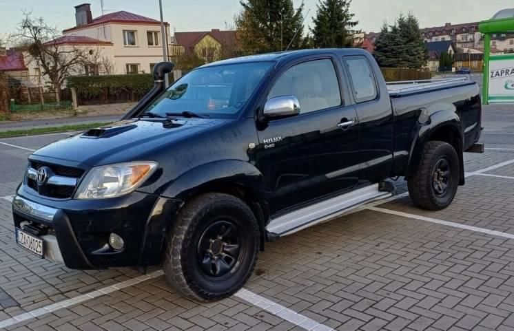 Продам Toyota Hilux 2007 года в Киеве