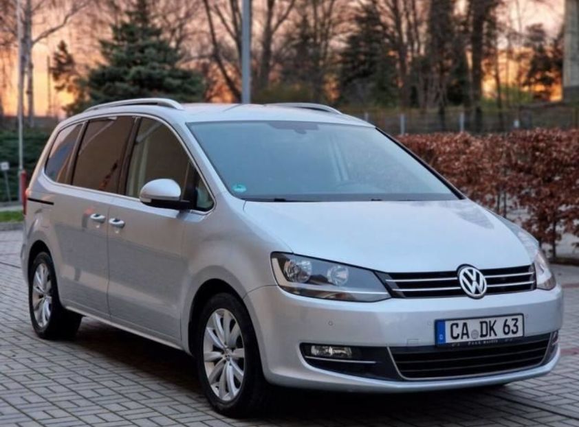 Продам Volkswagen Sharan 2010 года в Киеве