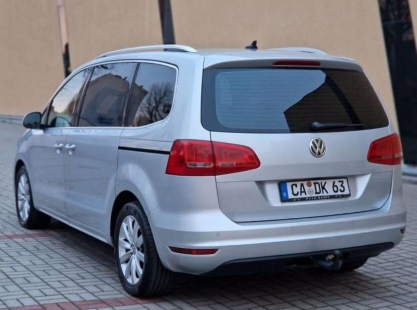 Продам Volkswagen Sharan 2010 года в Киеве