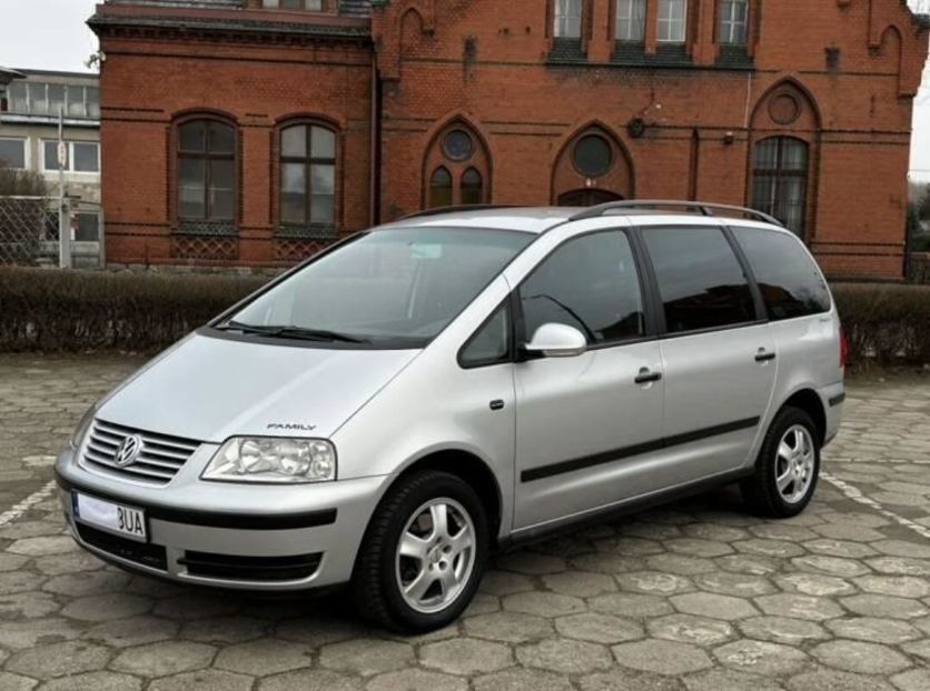 Продам Volkswagen Sharan 2005 года в Киеве