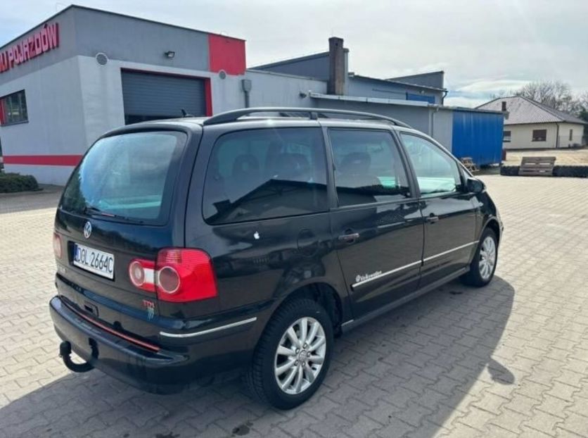 Продам Volkswagen Sharan 2005 года в Киеве