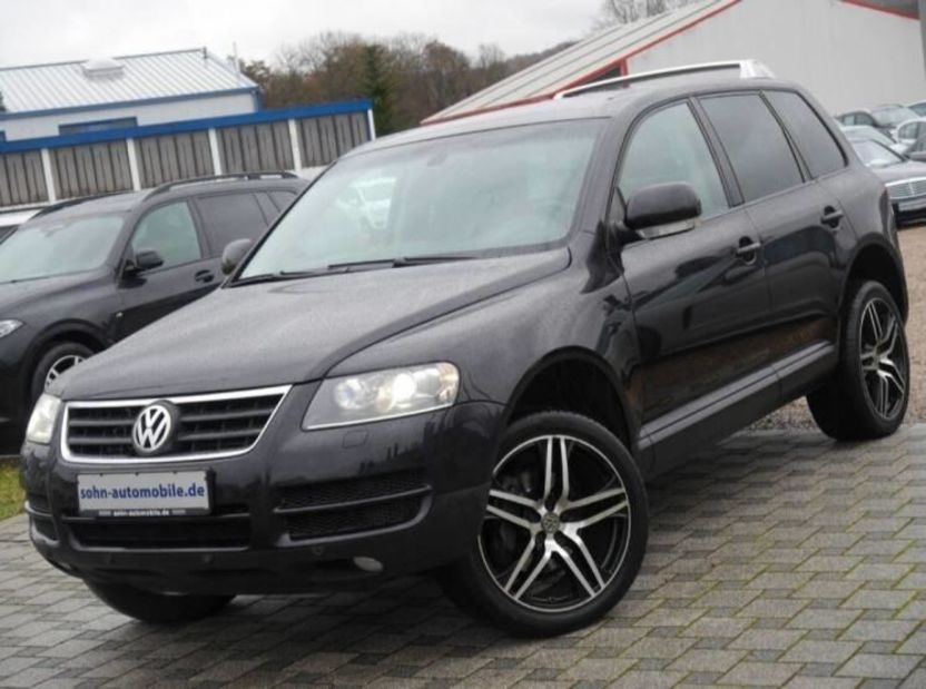 Продам Volkswagen Touareg 2005 года в Киеве