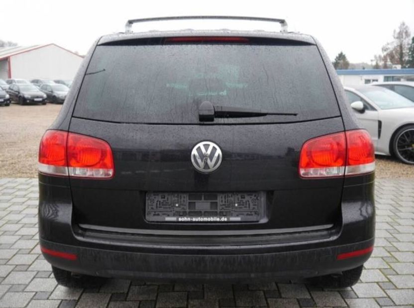 Продам Volkswagen Touareg 2005 года в Киеве