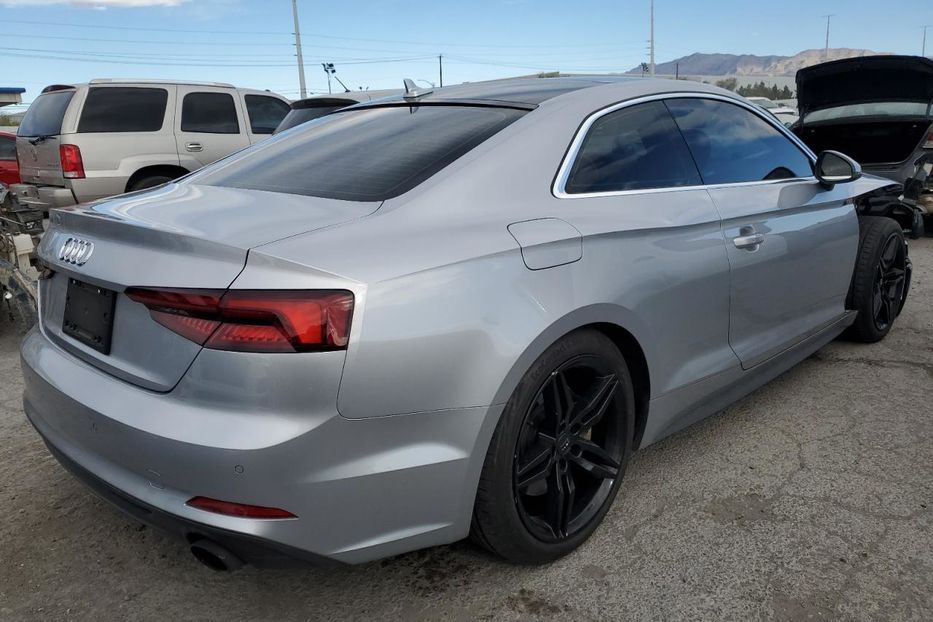 Продам Audi A5 2017 года в Луцке