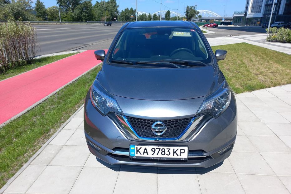 Продам Nissan Note E-Power 2018 года в Киеве