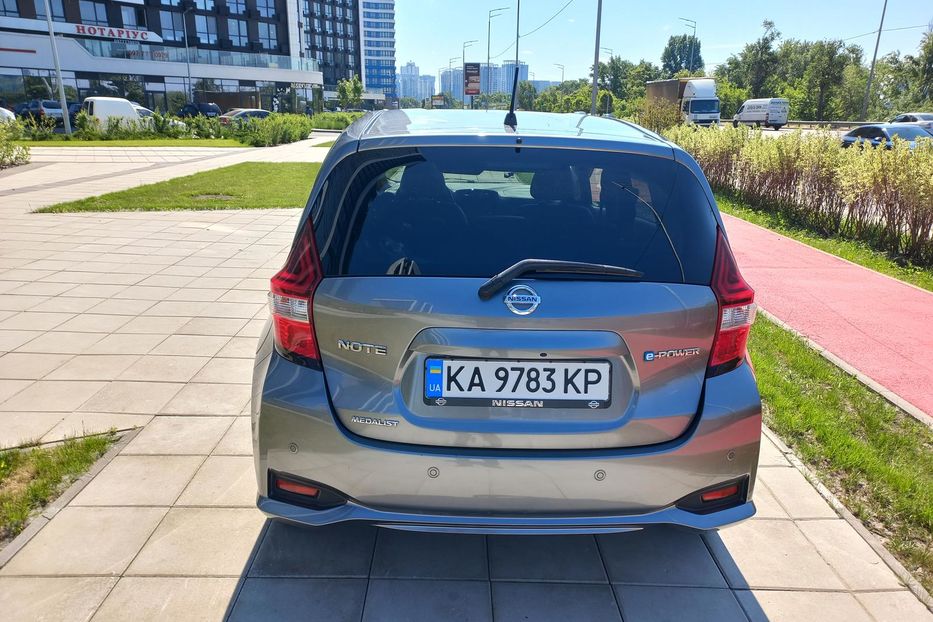 Продам Nissan Note E-Power 2018 года в Киеве