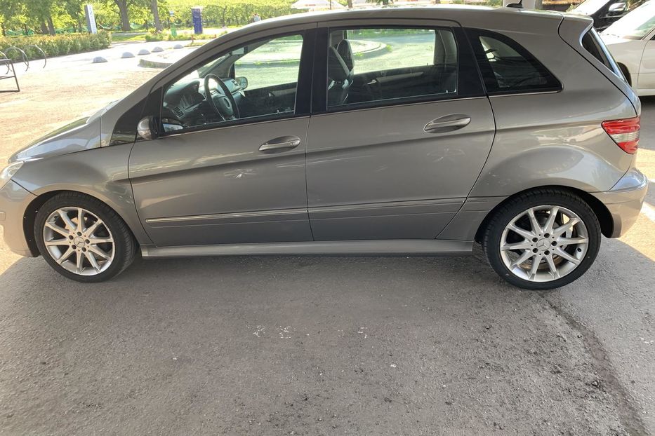 Продам Mercedes-Benz B 200 2005 года в Киеве