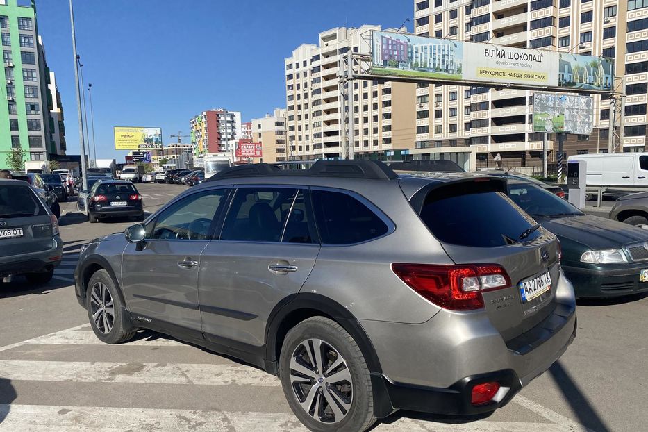 Продам Subaru Outback 2018 года в Киеве