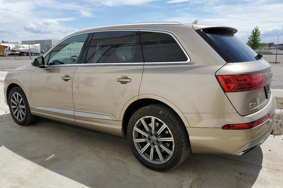 Продам Audi Q7 2018 года в Луцке