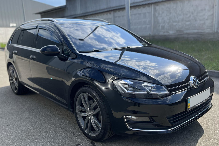 Продам Volkswagen Golf SportWagen 2015 года в Киеве