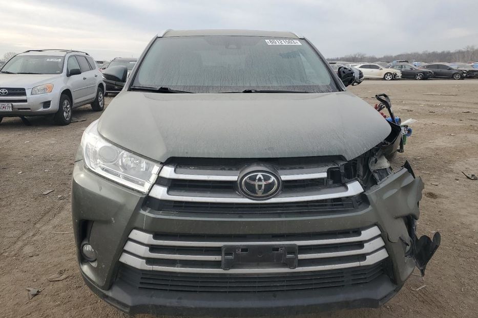 Продам Toyota Highlander 2018 года в Луцке