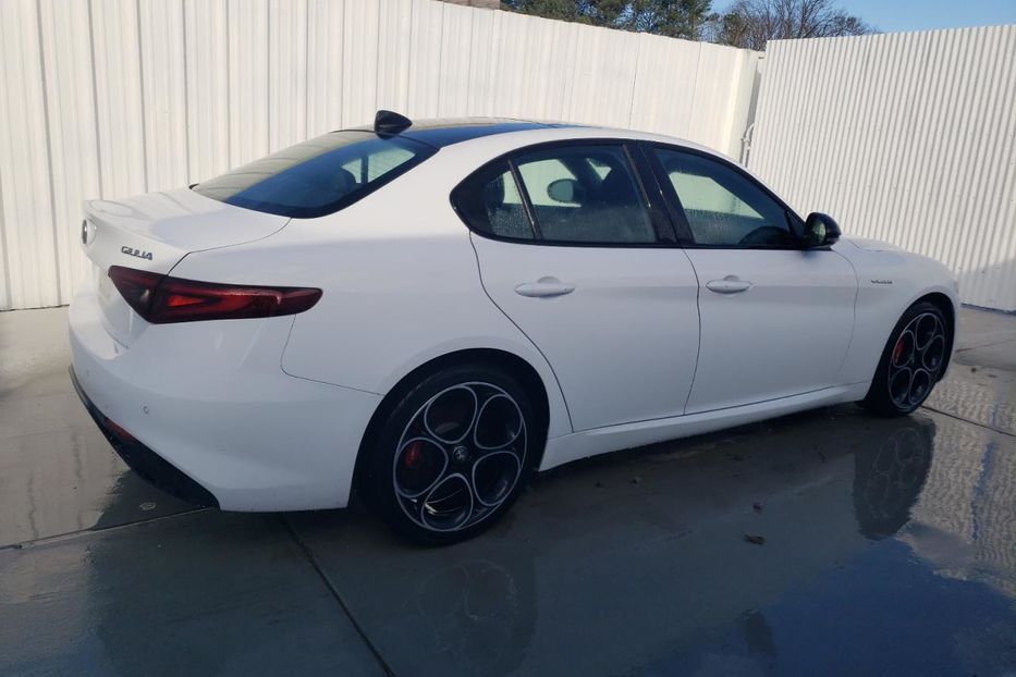 Продам Alfa Romeo Giulia 2023 года в Луцке